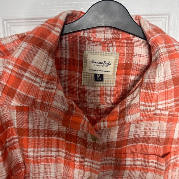 American Eagle coral white plaid flannel crop button down shirt - Picture 2 of 3
